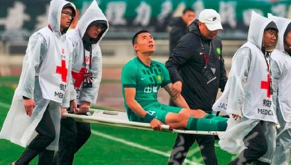 盛世娱乐官网在线娱乐平台-国安新援重伤！曝已返港治疗，37岁老将再获重用，新打法考验球队